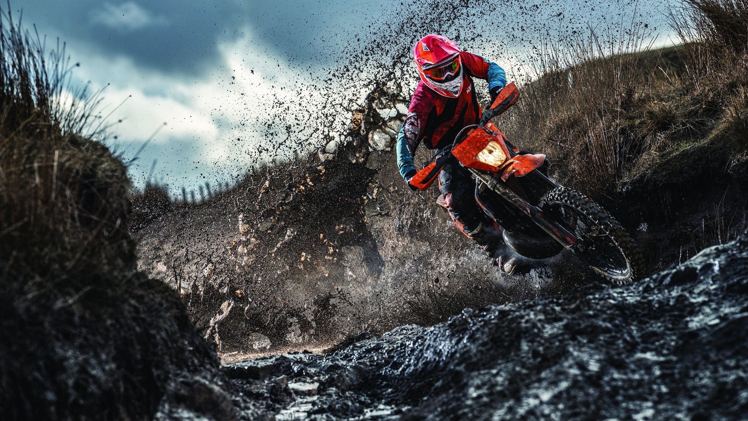 _极地白夜跑：在极光照耀下追逐梦想_，极地的白天黑夜是怎样的