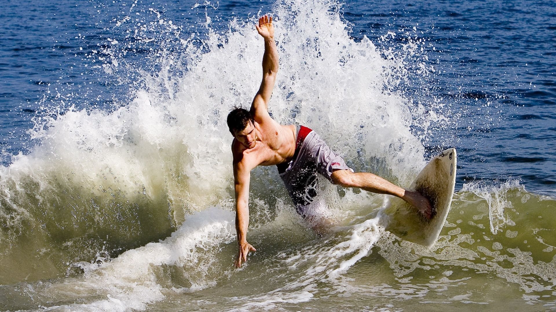 《电竞新秀：他们如何快速崛起？》，电竞新游